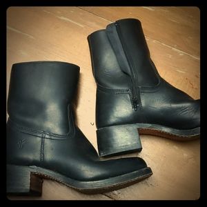 Frye Womens Short Campus size 9m Boots